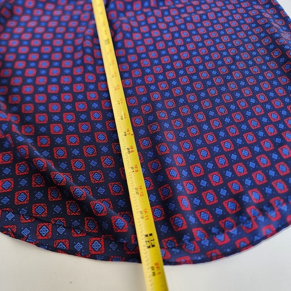 Gap Women's Navy Red Geo Ptint Long Sleeve V-Neck Blouse Keyhole Sz M - Picture 7 of 11